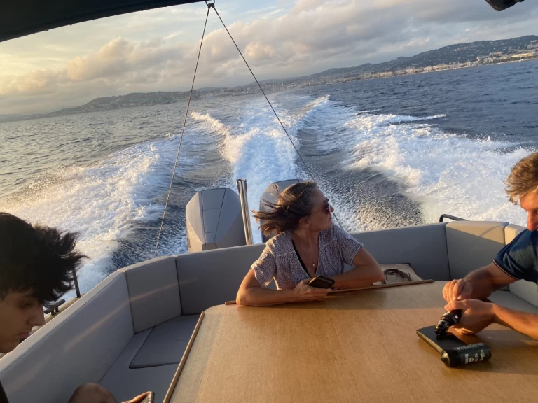 Motorboot mit oder ohne Skipper Beacher mieten in Port d'Arcachon