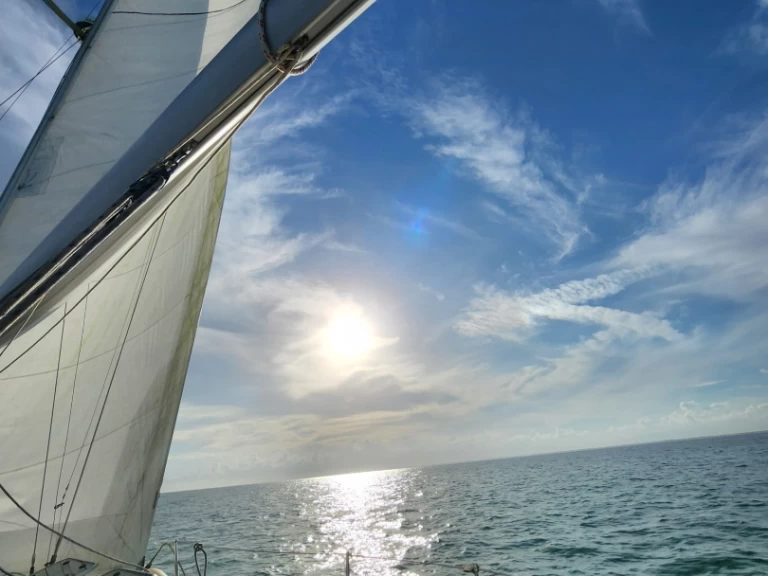 Vermietung Segelboot Bénéteau mit Führerschein