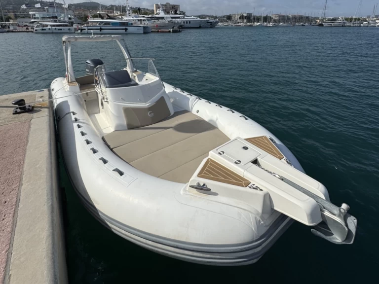 Schlauchboot mieten in Golfe-Juan - Capelli Tempest 850 Open