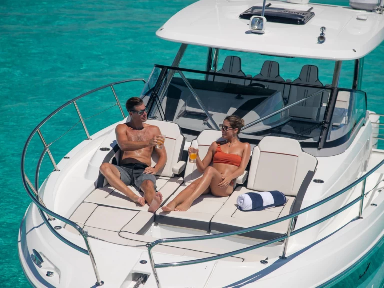 Motorboot mieten in Cogolin - Jeanneau Cap camarat 12.5 wa