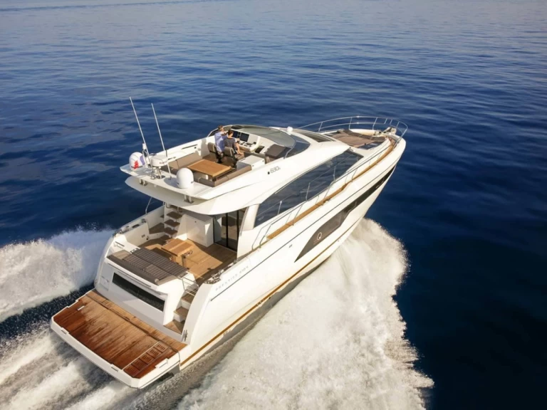 Prestige 630 mieten Port des Marines de Cogolin