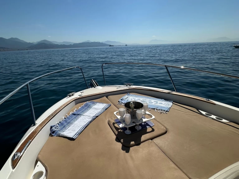 Ein Jeanneau Cap Camarat 7.5 WA mieten in Porto di Amalfi Marina Coppola