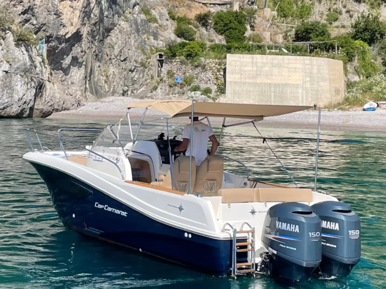Motorboot mit oder ohne Skipper Jeanneau mieten in Positano