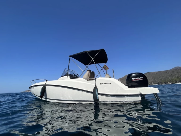 Quicksilver Activ 605 Open mieten Roses