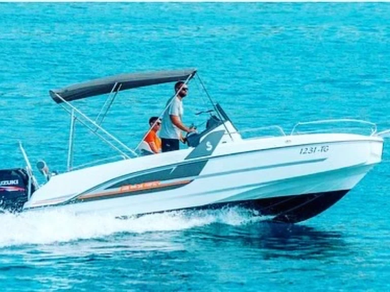 Bootsverleih Bénéteau Flyer 6.6 SPACEdeck Trogir Samboat