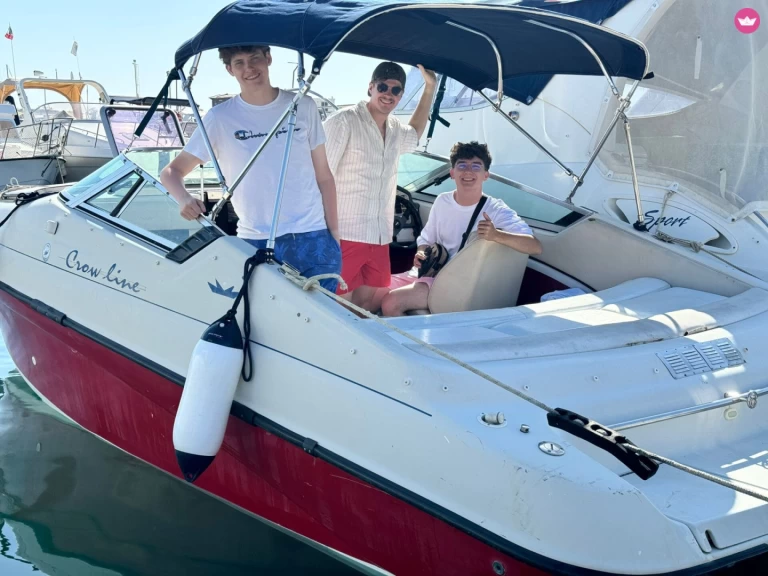 Ein Crownline Crownline 225 CCR mieten in Palermo