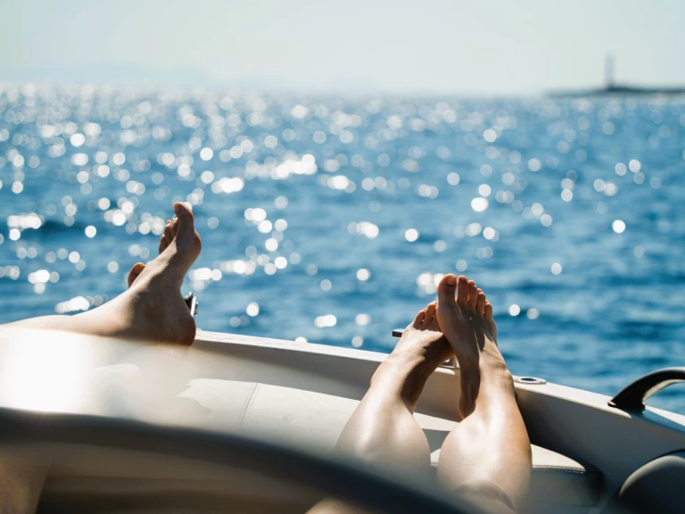 Vermietung Motorboot Polyester Yacht mit Führerschein