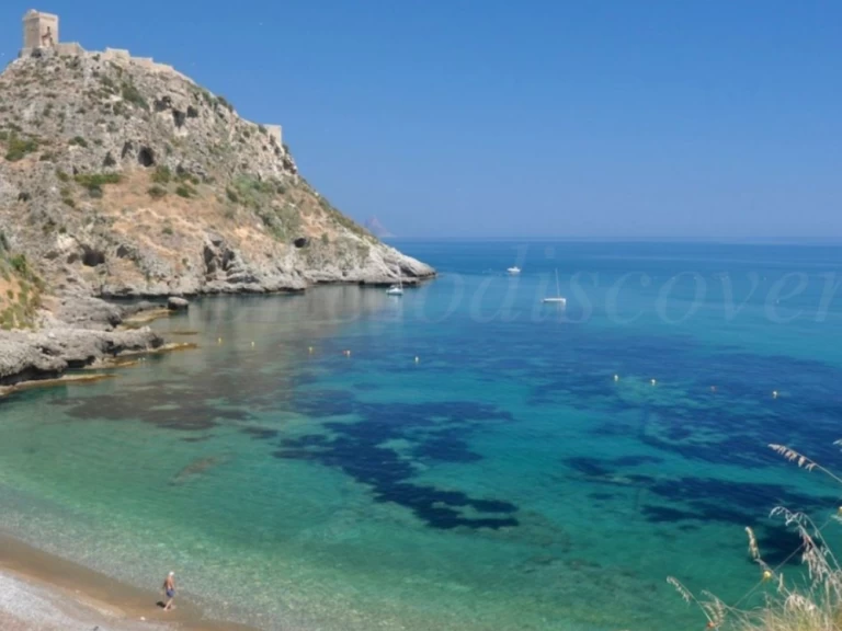 Motorboot mit oder ohne Skipper Sunseeker mieten in Cefalù