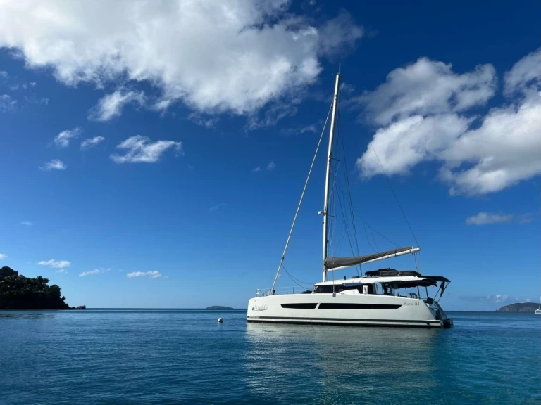 Ein Fountaine Pajot BOUNTIFUL mieten in Freeport