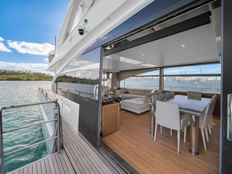 Yacht mieten in Miami Beach - Princess, UK Freedom