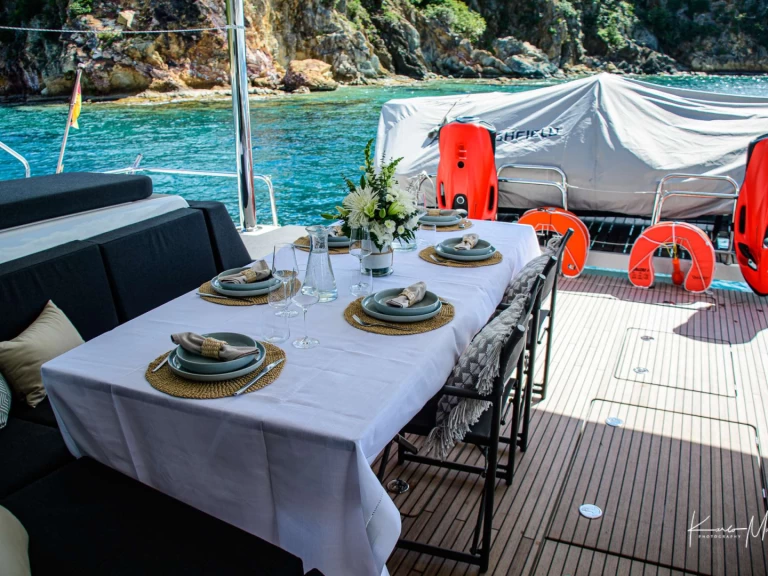 Vermietung Yacht Lagoon mit Führerschein