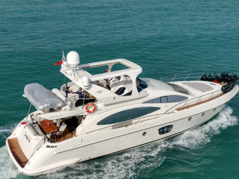 YachtCharter in Vlora - Azimut Azimut 68 auf SamBoat