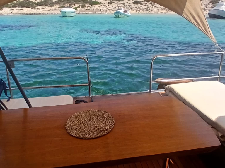 Katamaran mieten in La Savina - J.K. Pike &Sons LTD BOBCAT