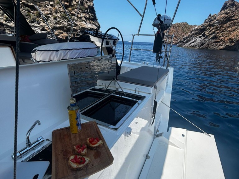 Boot mieten Furnari günstig Dufour 470