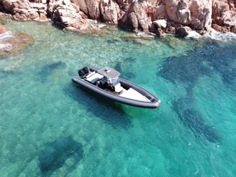 Ein Sea Water Phantom 300 mieten in Bonifacio
