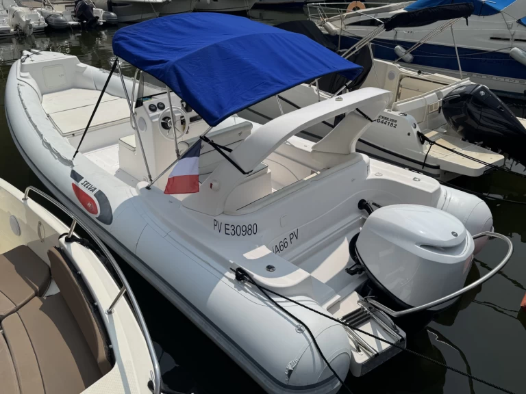 Schlauchboot mit oder ohne Skipper Selva mieten in Mandelieu-la-Napoule