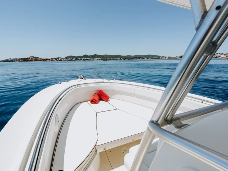 Vermietung Motorboot Robalo mit Führerschein