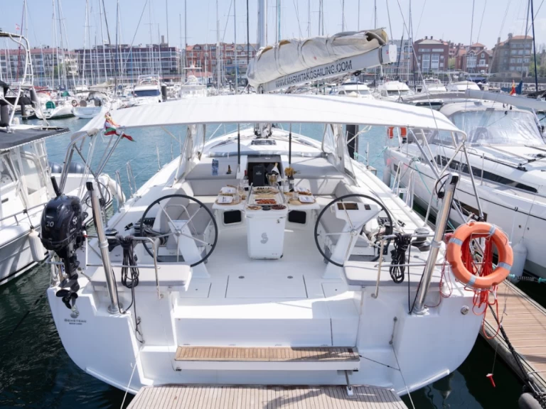 Bénéteau Oceanis 51.1 mieten Getxo