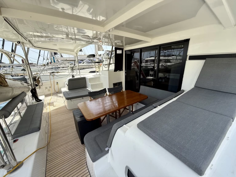 Boot mieten Toúrlos günstig Lagoon 42