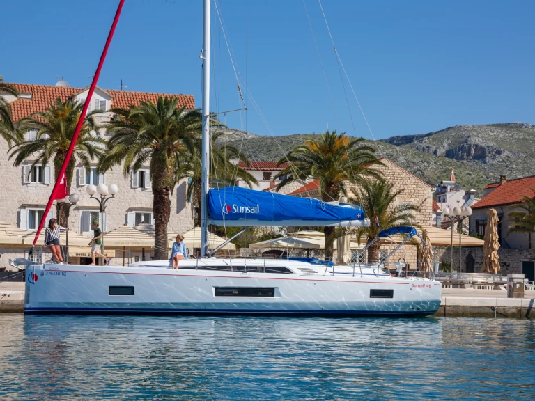 Bénéteau Oceanis 461 mieten Piräus