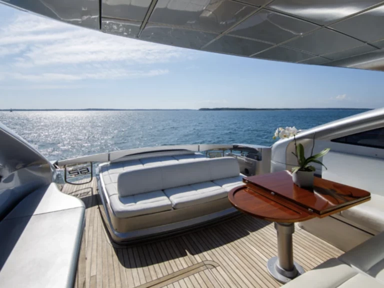 YachtCharter in Sag Harbor - Pershing Pershing 62 auf SamBoat
