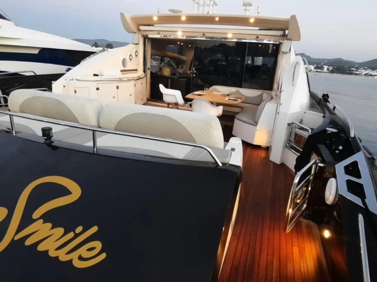 Ein Sunseeker Predator 82 mieten in Ibiza Town