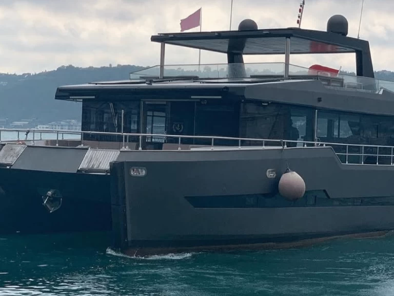 Katamaran mit oder ohne Skipper Custom Made mieten in Torba