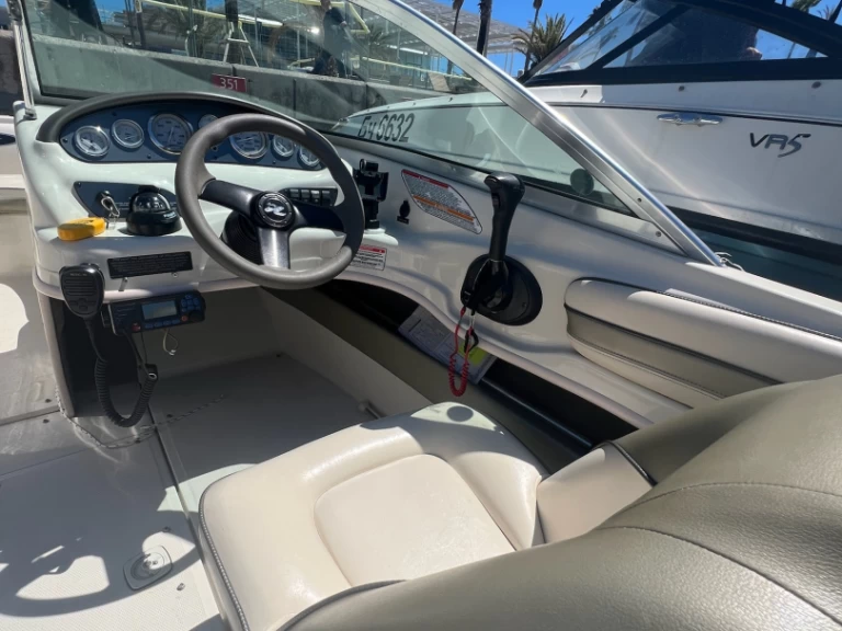 Ein Sea Ray Sea Ray 195 Sport mieten in Barcelona