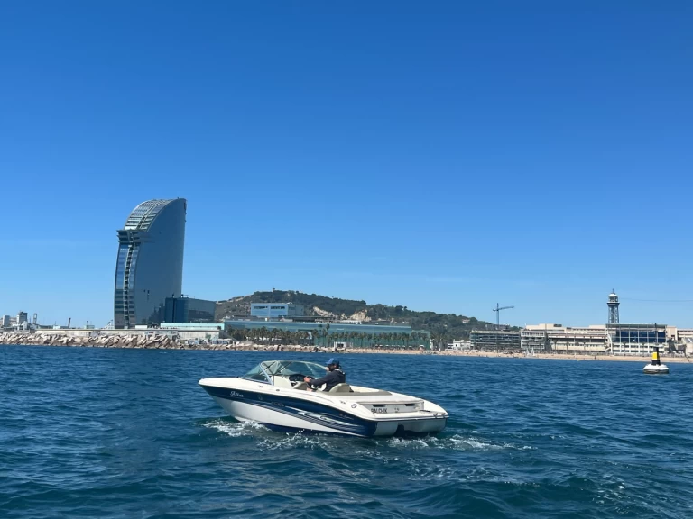 Motorboot mieten in Barcelona zum besten Preis