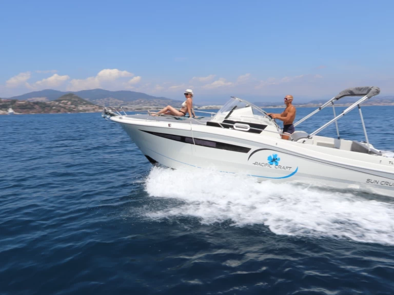 Ein Sea-Life Pacific craft 750 sun cruiser mieten in Mandelieu-la-Napoule