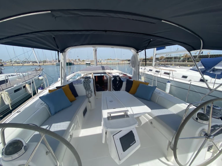 Bénéteau Oceanis 500 mieten Sitges