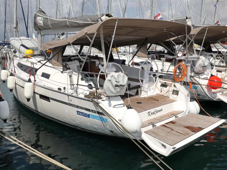 YachtCharter in Murter-Kornati - Bavaria Cruiser 41S auf SamBoat