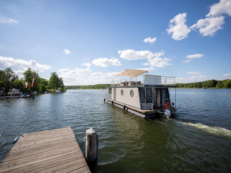 Bootsverleih WOMA Woma D13 Fürstenberg/Havel Samboat