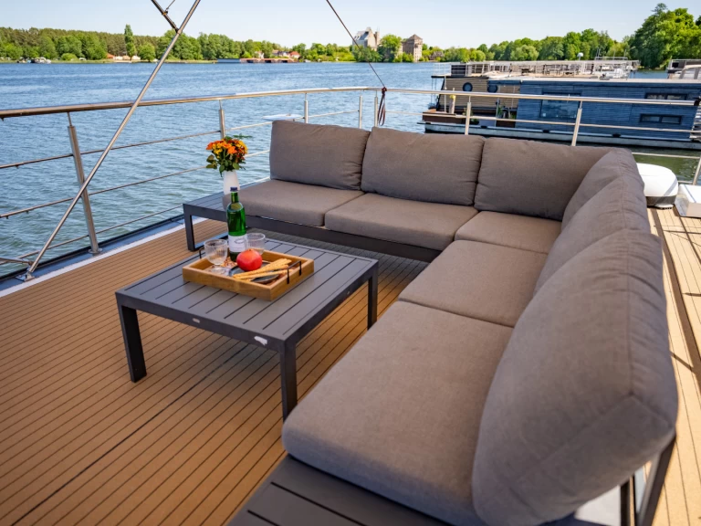 Bootsverleih WOMA Woma D13 Fürstenberg/Havel Samboat