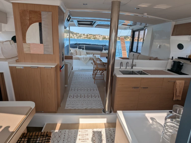 YachtCharter in Lavrion - Bali Bali 4.2 open space Onwer's version auf SamBoat