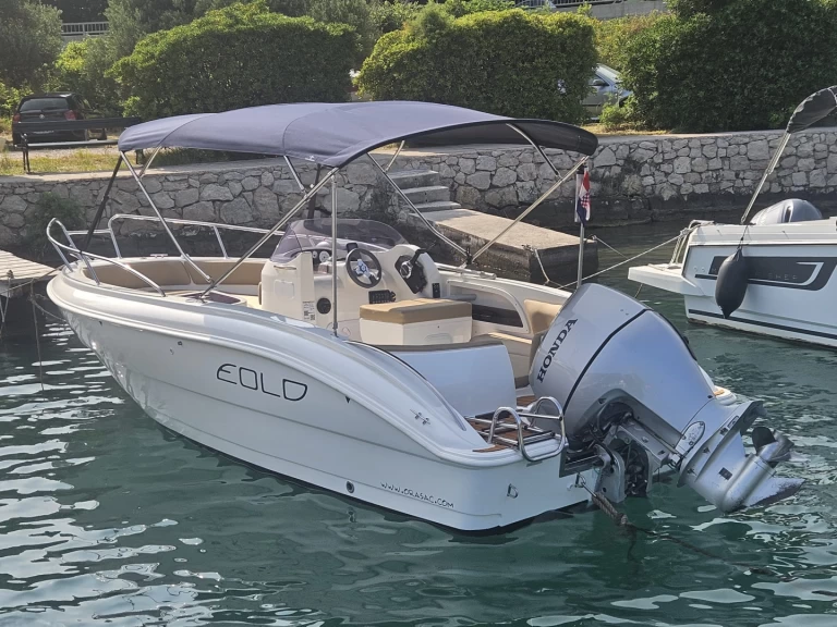 Motorboot mit oder ohne Skipper Eolo mieten in Orašac