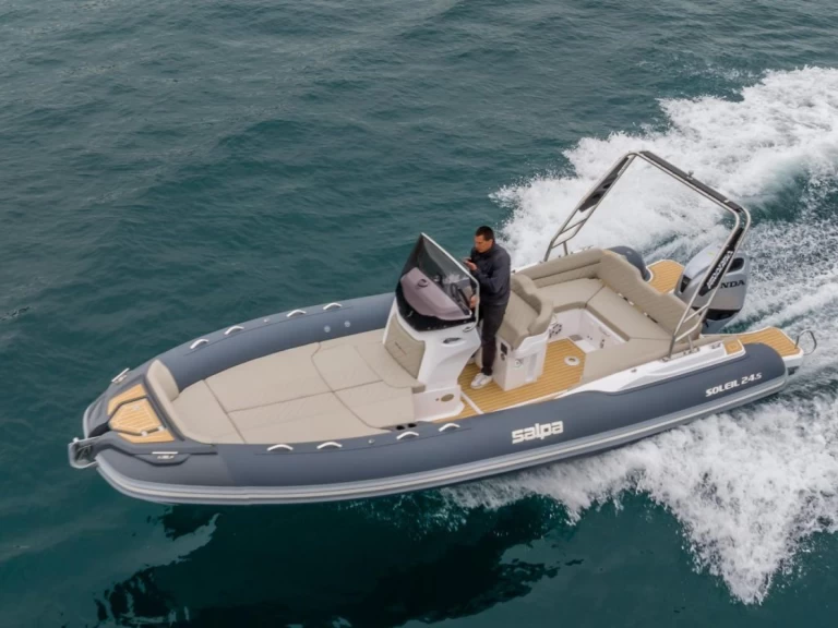 YachtCharter in Tkon - Salpa Salpa Soleil 24.5 auf SamBoat