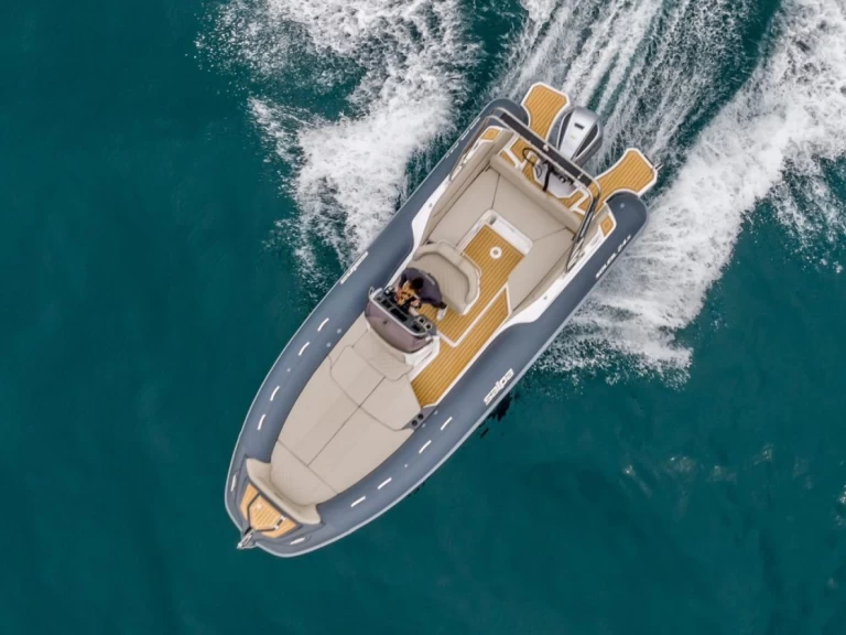 Boot mieten Tkon günstig Salpa Soleil 24.5