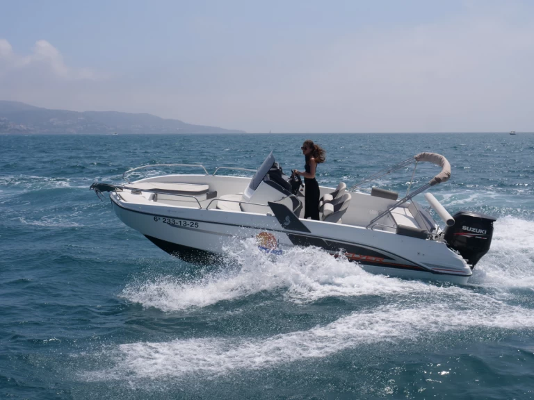 YachtCharter in Empuriabrava - Bénéteau Flyer 6.6 SPACEdeck auf SamBoat