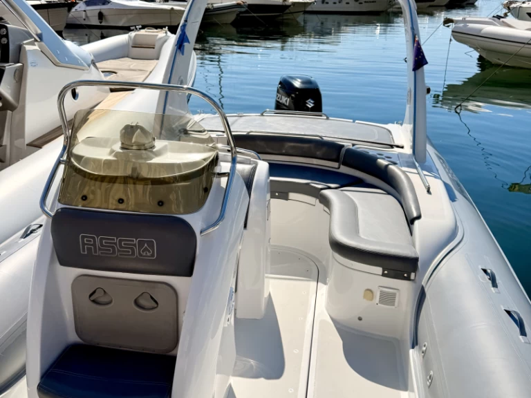 Boot mieten Porto di Mergellina günstig CHARISMA PASSIONE