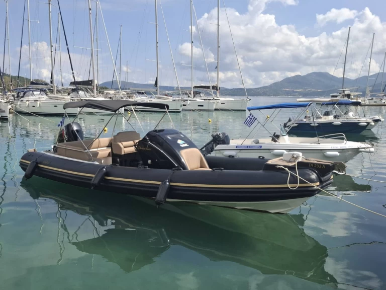 Schlauchboot mieten in Nikiána zum besten Preis