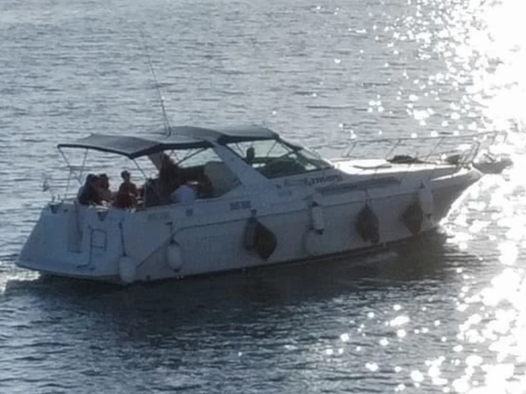 Chris Craft Express 360 mieten Pula