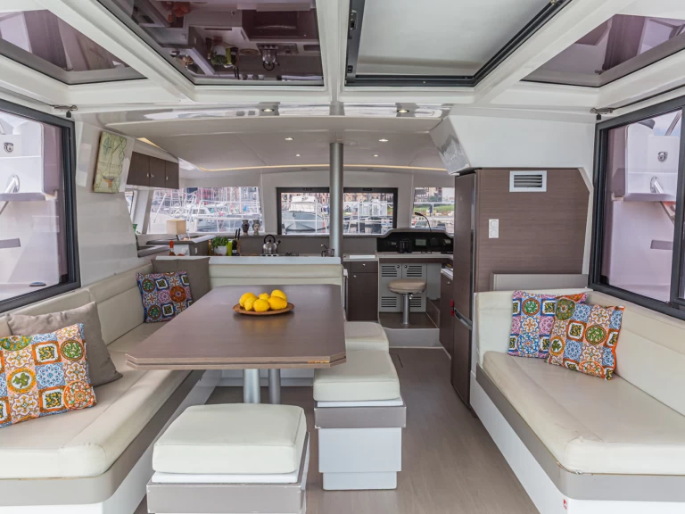 Katamaran mit oder ohne Skipper Bali mieten in Palermo