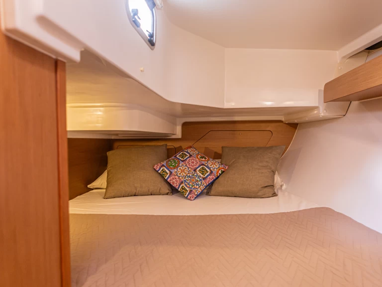 Jeanneau Sun Odyssey 319 mieten Palermo