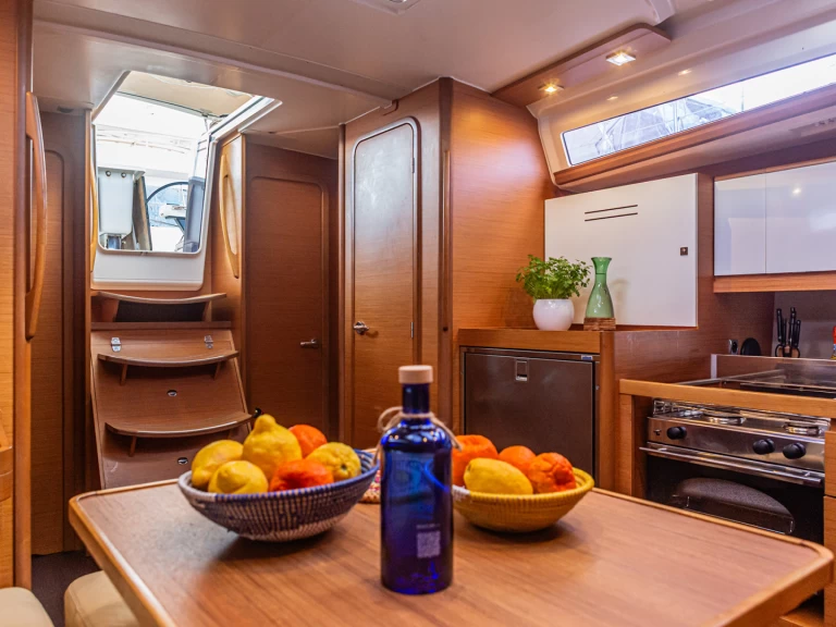 Ein Dufour Dufour 390 Grand Large mieten in Palermo