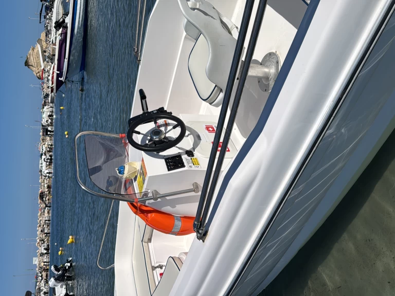 Ein Olympic 450 mieten in Zakynthos