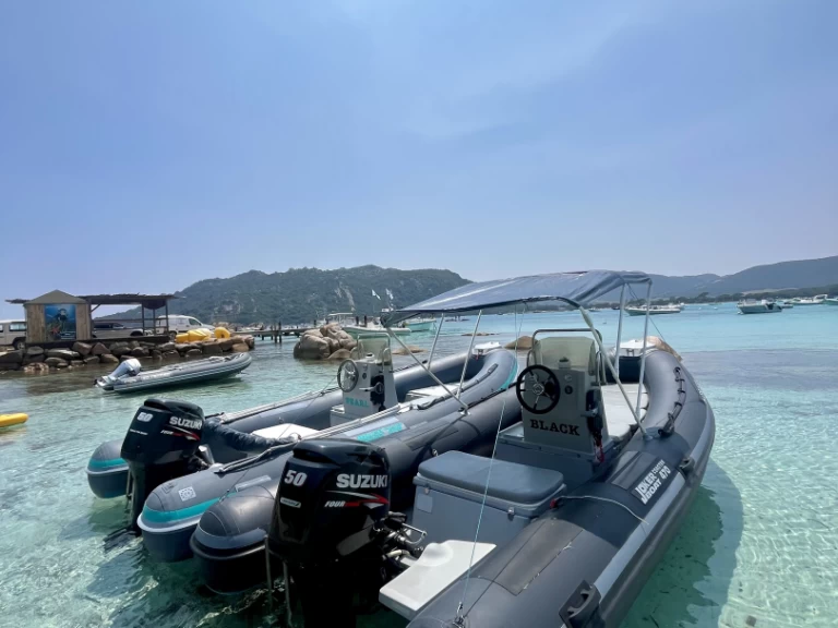 Ein Joker Boat Coaster 470 mieten in Santa Giulia