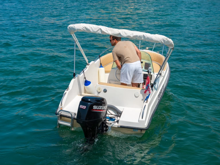 Motorboot mit oder ohne Skipper kruger mieten in Poreč