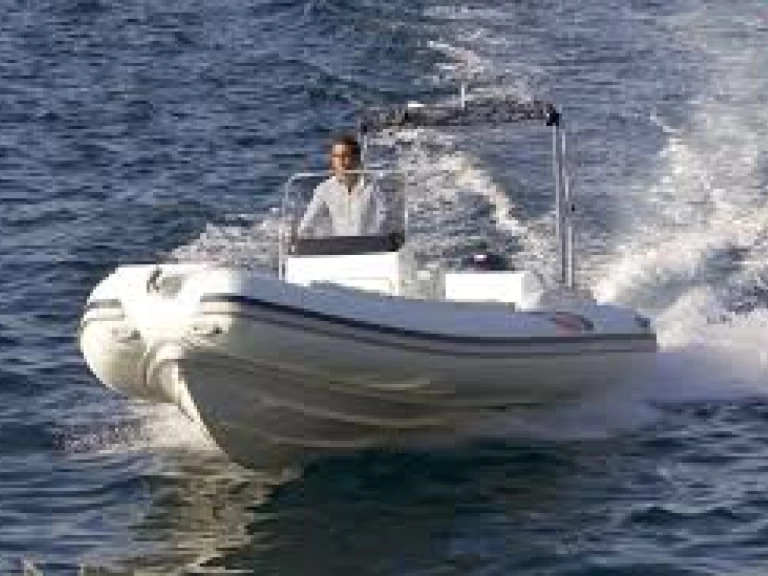 Schlauchboot mieten in Kissamos zum besten Preis