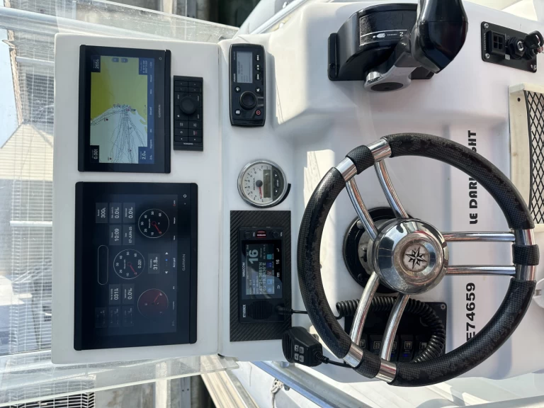 Schlauchboot mit oder ohne Skipper Caribe mieten in Marseille